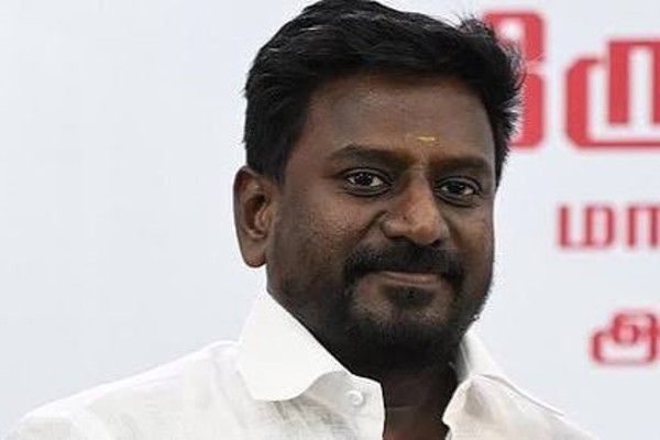 தேர்தல் ஆணையரை மாற்றக்கோரும் திசைதிருப்பும் அரசியல்....!