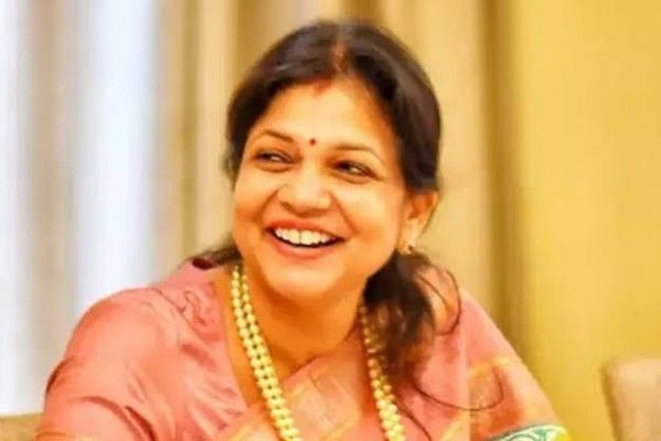 அமைச்சர் ஆகிறாரா சவுமியா அன்புமணி?