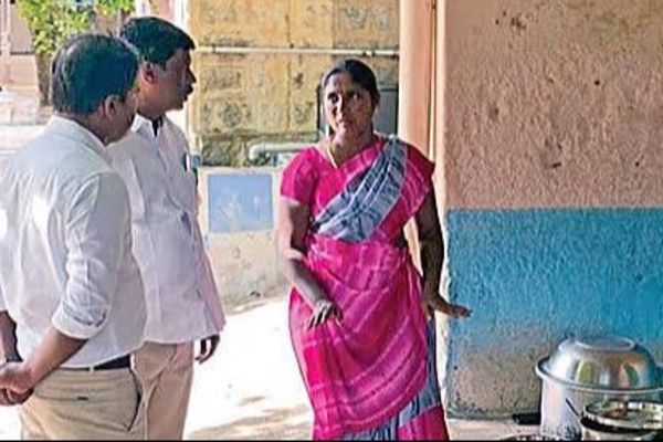 குடிநீர் தொட்டியில் மனிதக் கழிவு: உள்ளூரின் 2 சிறுவர்களே காரணம்!