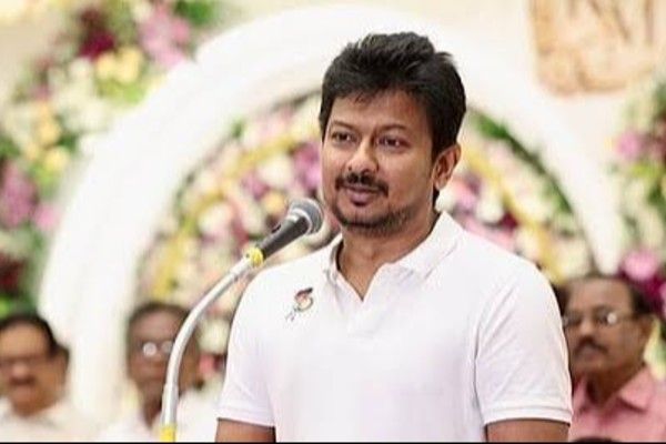 “போராடுபவர்களை அழைத்து பேசாமல் அடக்குமுறையை ஏவுவதற்குப் பெயர்தான் மாற்றமா?” - உதயநிதி