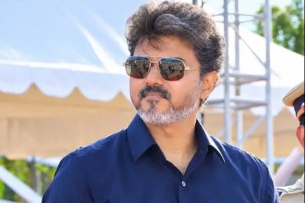 “ஆயிரம் ஆண்டுகள் கடந்து நிற்கும் கம்பீரம் ராஜராஜ சோழன்”