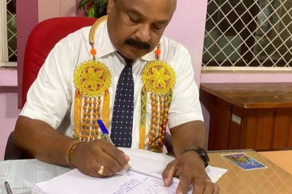 வலிகாமம் வலயப் புதிய கல்விப் பணிப்பாளராக சத்தியபாலன் பொறுப்பேற்பு!      