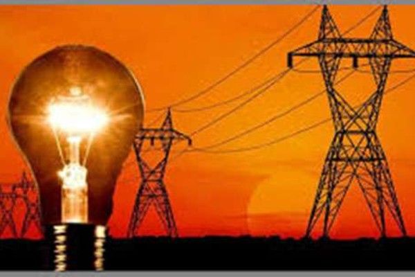 யாழ்.மாவட்டத்தின் பல பகுதிகளிலும் வழமைக்குத் திரும்பியது மின் விநியோகம்!