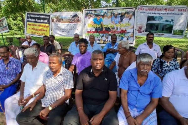 மயிலிட்டியில் 28 ஆவது வாரமாக காணி மீட்புப் போராட்டம்! 