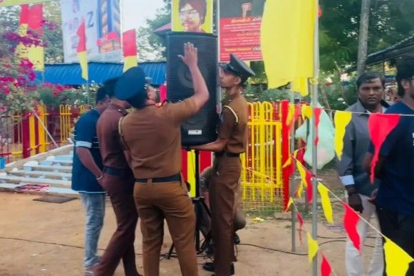 தியாக தீபம் திலீபனின் நினைவிடத்தில் அகற்றப்பட்ட ஒலிபெருக்கி
