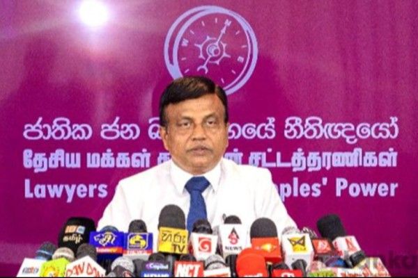 தமிழ் அரசுக் கட்சியின் நாடாளுமன்ற உறுப்பினர்களுக்கும் அமைச்சர் சுனில் செனவியுடன் சந்திப்பு!