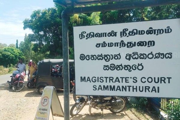 இந்தியப் பிரஜைகளின் பல இலட்சம் ரூபாய் பணம் திருட்டு: இரு பெண்கள் கைது!