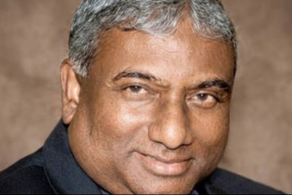 ஷிரந்தி தொடர்பான விசாரணை : தேசிய சேமிப்பு வங்கியின் முன்னாள் தலைவர் கைது!