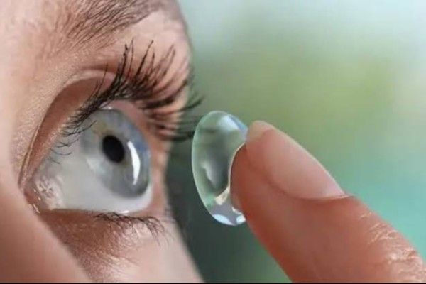 இலவசமாகக் கிடைக்க வேண்டிய கண் லென்ஸ்களுக்கு ரூ.40,000 செலவிடும் நோயாளர்கள்!