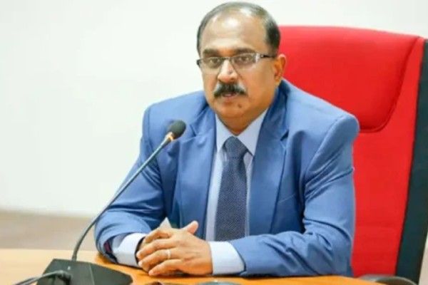 பாதுகாப்பு பிரதி அமைச்சர் இராணுவ தலைமையகத்துக்கு விஜயம்