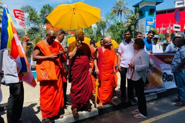ஞானசார தேரரை விடுதலை செய்யுமாறு கோரி பதுளையில் பேரணி!