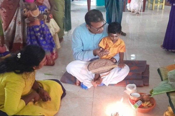 வலி. கிழக்கு பிரதேச சபையில்  பக்திபூர்வமாக  விஜயதசமி பூசையும் ஏடுதொடக்கமும்