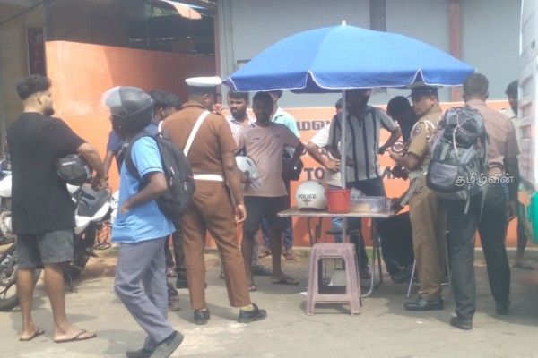 மன்னாரில்  சாரதிகளுக்கு திடீர் போதைப்பொருள் பரிசோதனை!